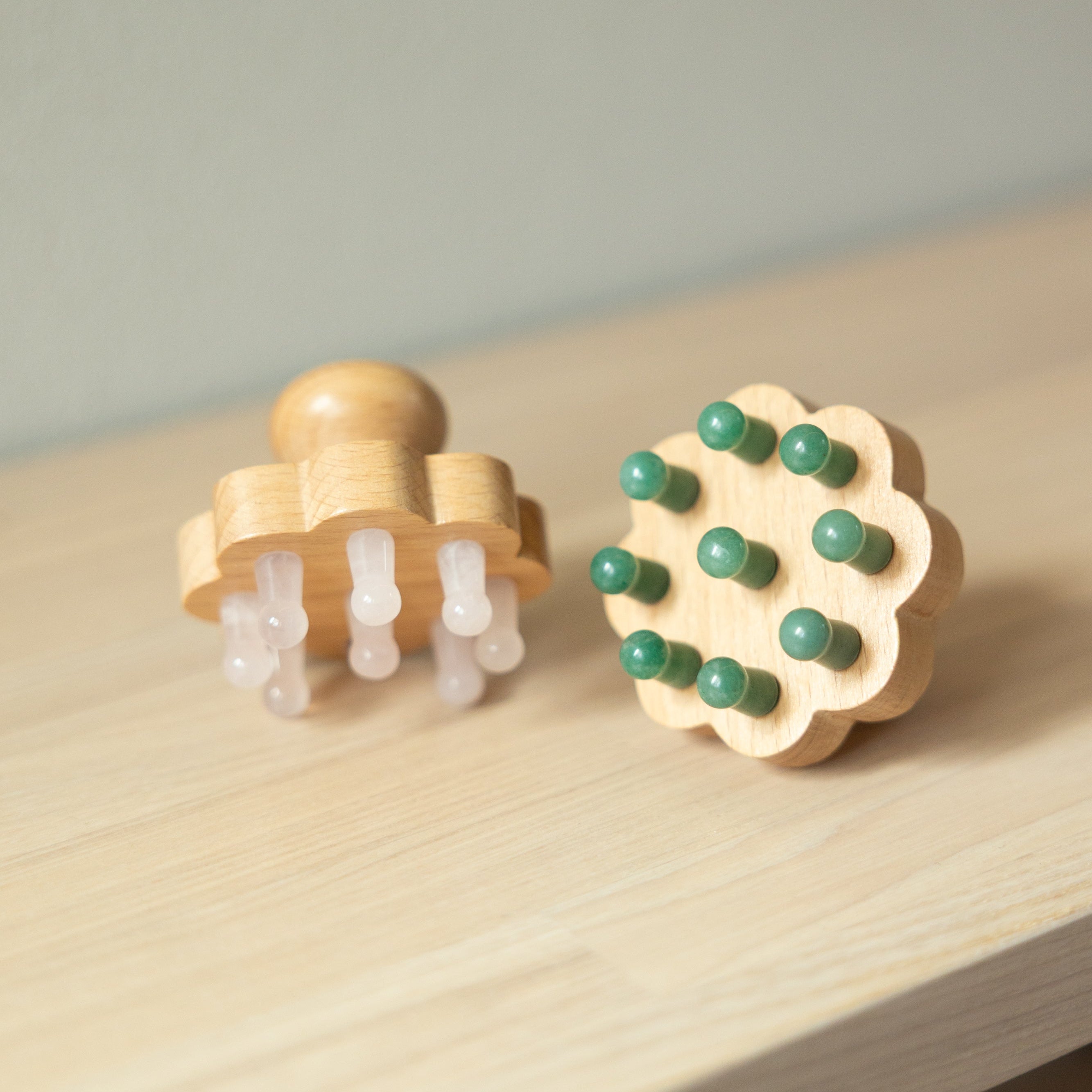 9 Teeth Crystal Head Massager (グリーンアベンチュリン)