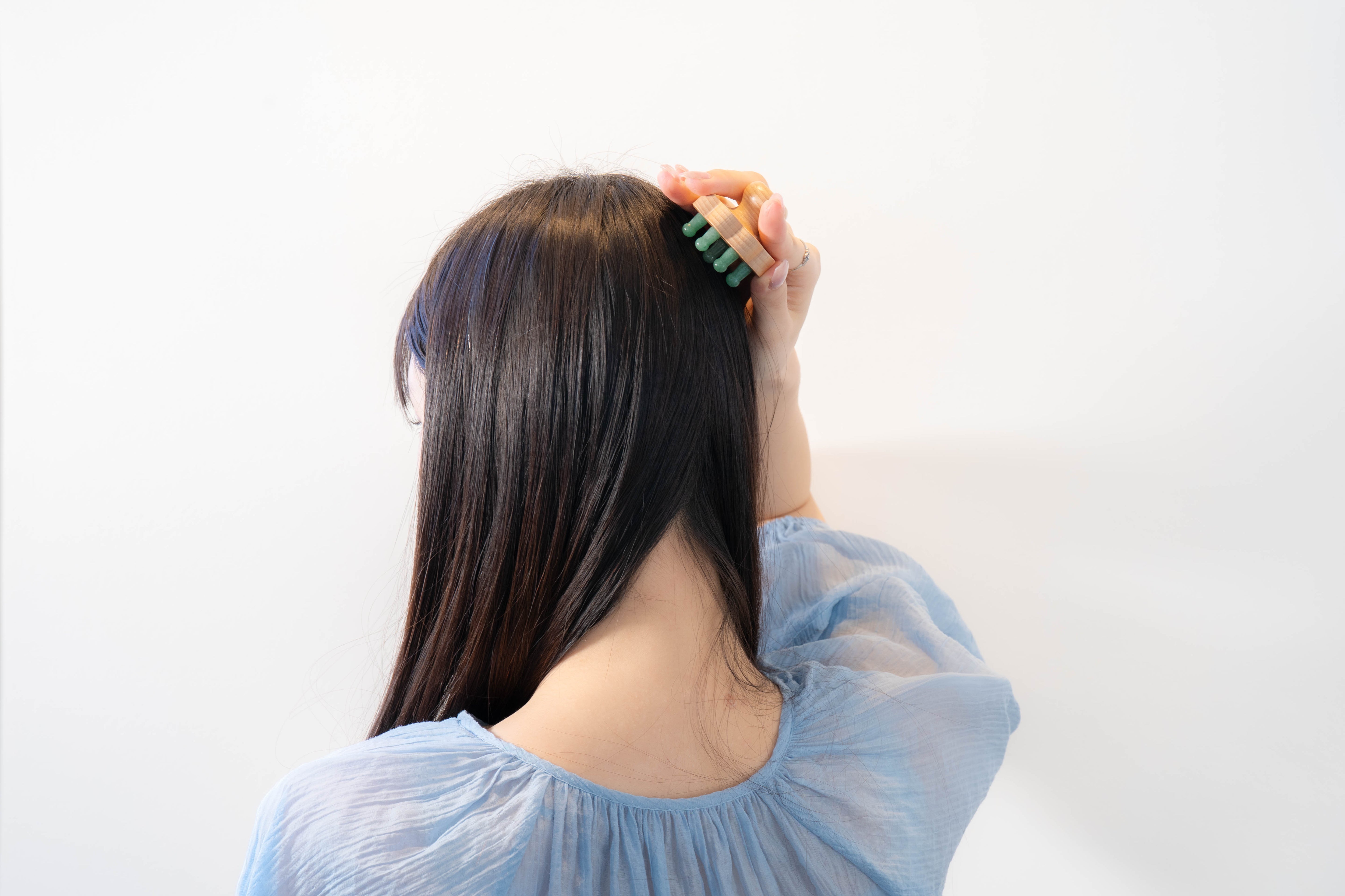 9 Teeth Crystal Head Massager