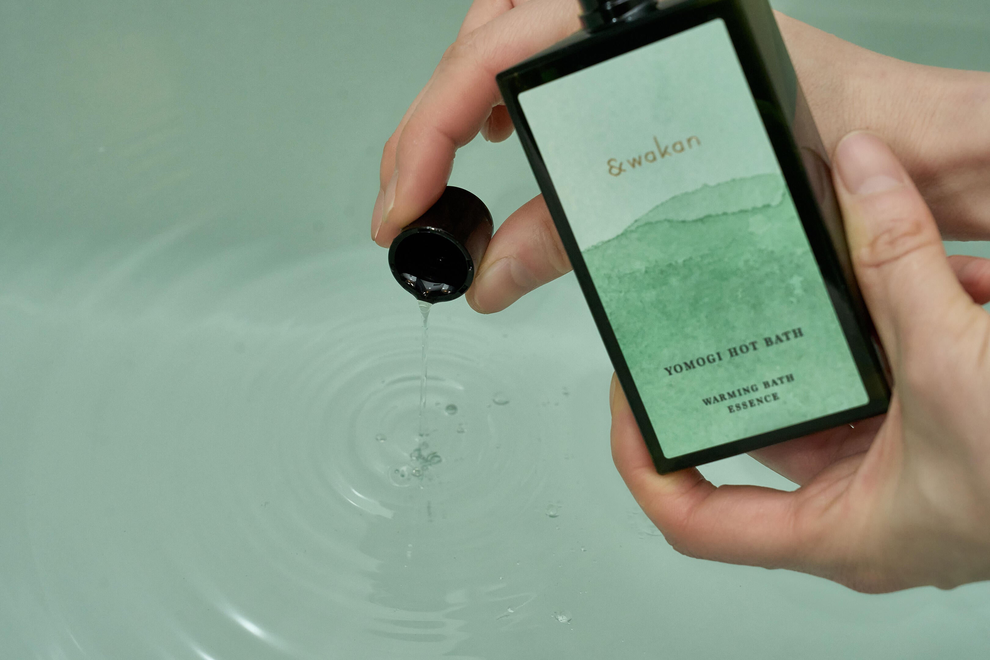 ＆wakan　YOMOGIバスエッセンス 100ml